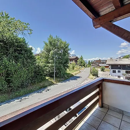 3 Pieces Avec Parking Et Vue Mont Blanc - Fr-1-560-174 *